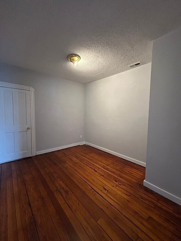 Building Photo - 588 Brock Ave