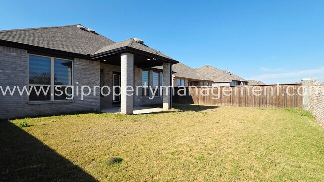 Building Photo - 1922 Renwick Dr