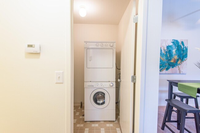 In-unit Washer & Dryer - Meadowbrook Village