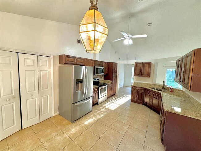 Building Photo - 2734 Dobbin Dr