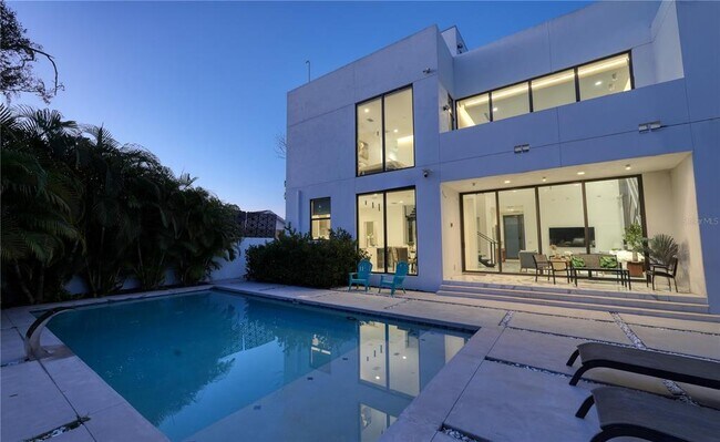 Building Photo - 7608 Antilla St