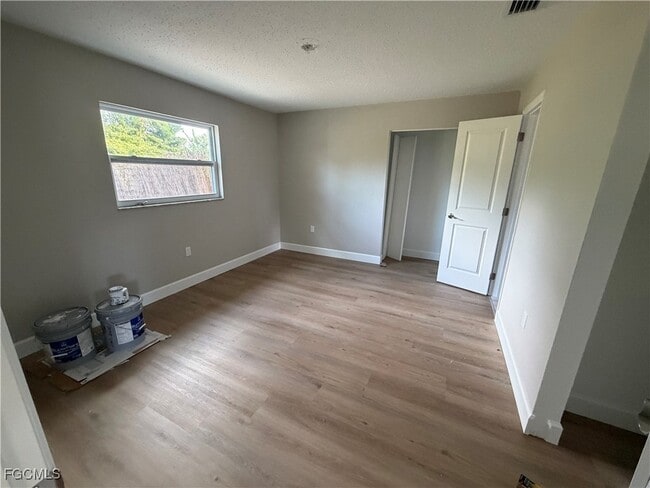 Building Photo - 19181 Tangerine Rd