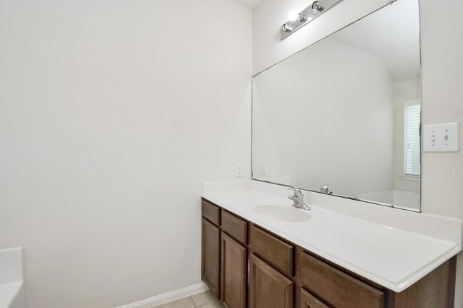 Building Photo - 11106 Panther Ct