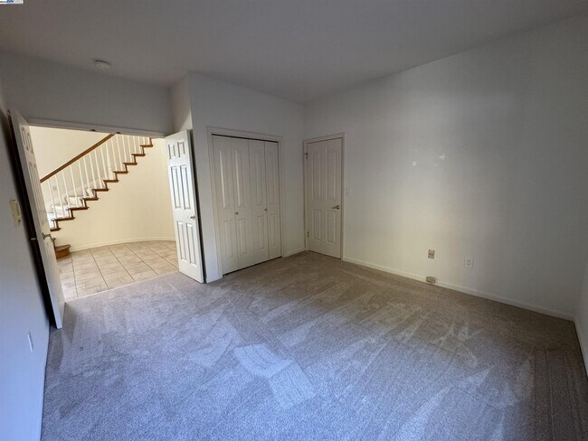 Building Photo - 1295 Whispering Oaks Pl