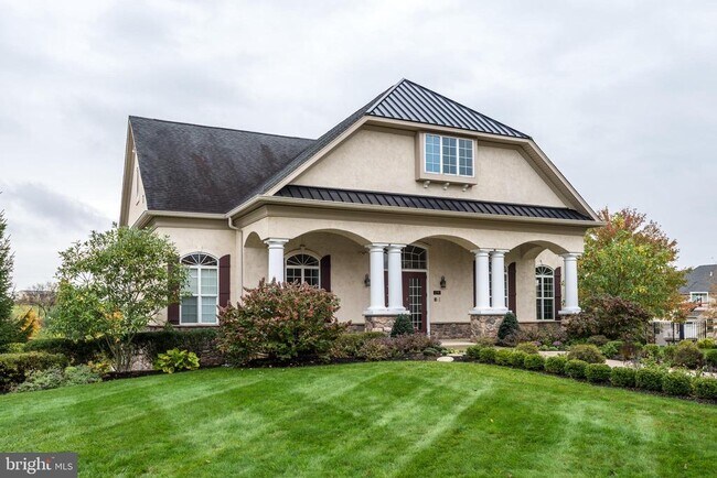 Building Photo - 3233 Meadow View Cir