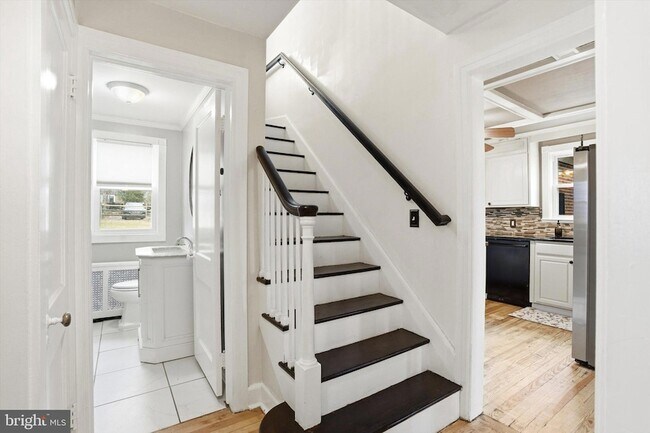 Building Photo - 30 Upper Ferry Rd