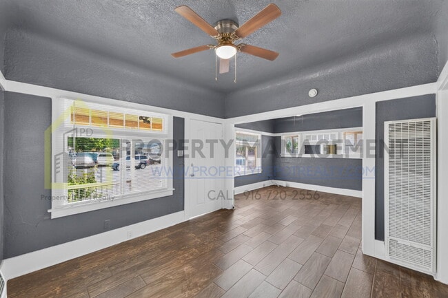 Building Photo - Charming 2-Bedroom Bungalow Retreat in Sacramento