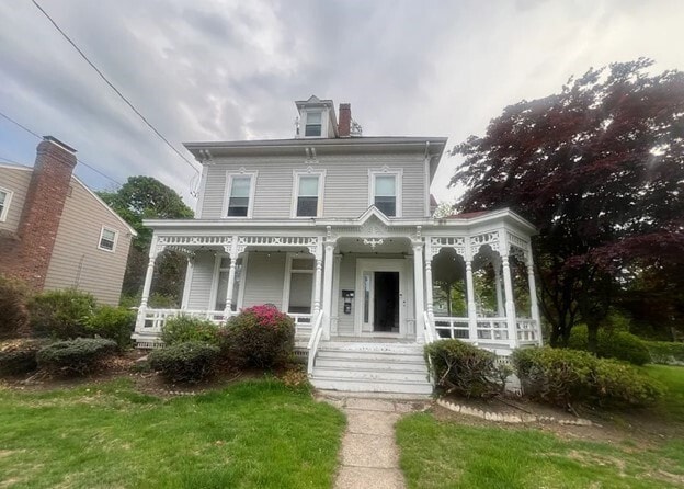 Primary Photo - 50 Maple St