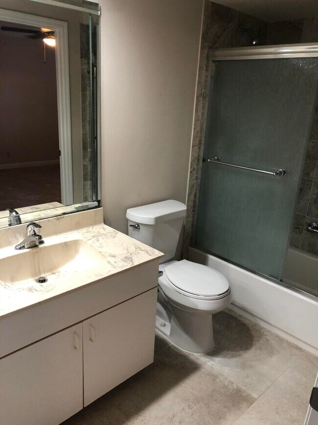 Building Photo - 2579 La Lique Cir