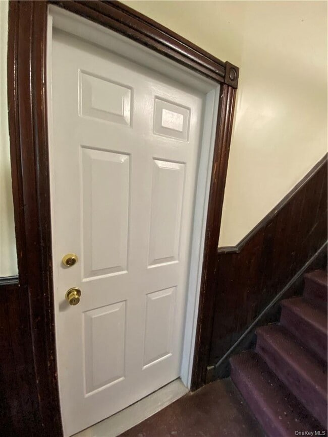 Building Photo - 8 Franklin Ave