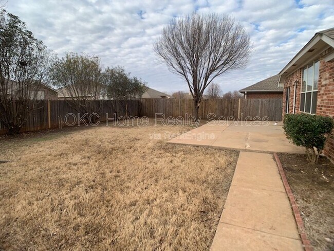 Building Photo - 16229 Everglade Ln