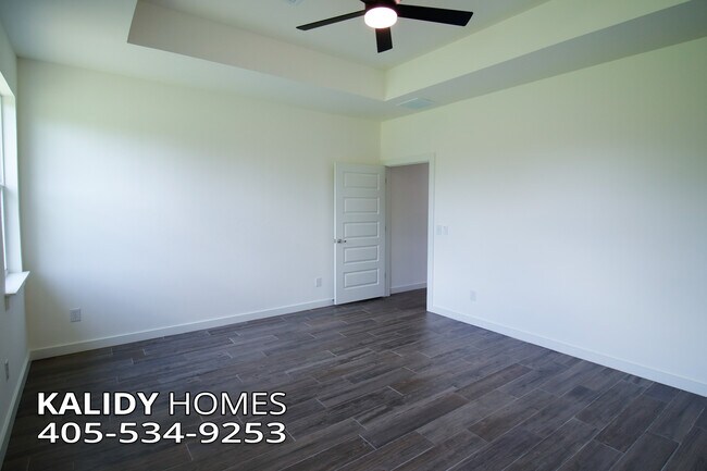 Building Photo - 17610 Salma Rd