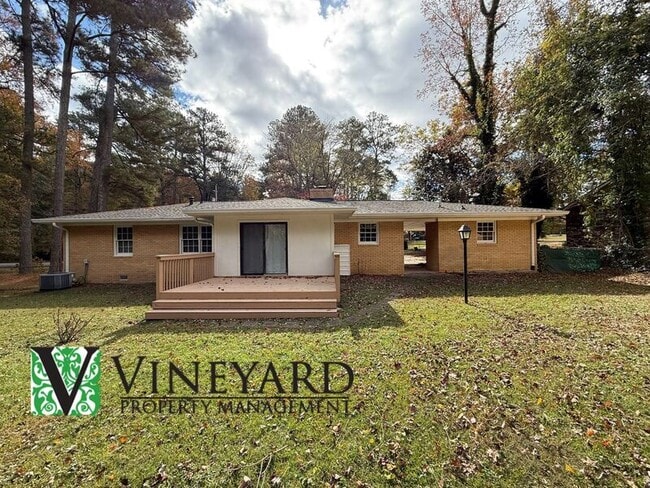 Building Photo - 415 Arnold Ave