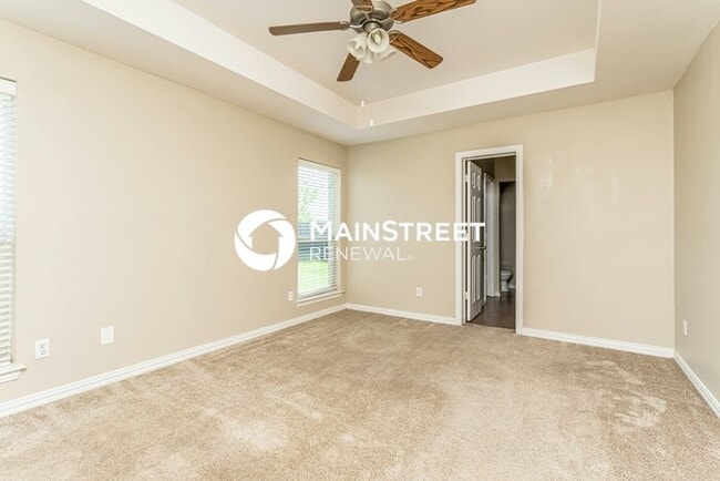Building Photo - 3 Bedroom Pet-Friendly Home in Crowley, TX...