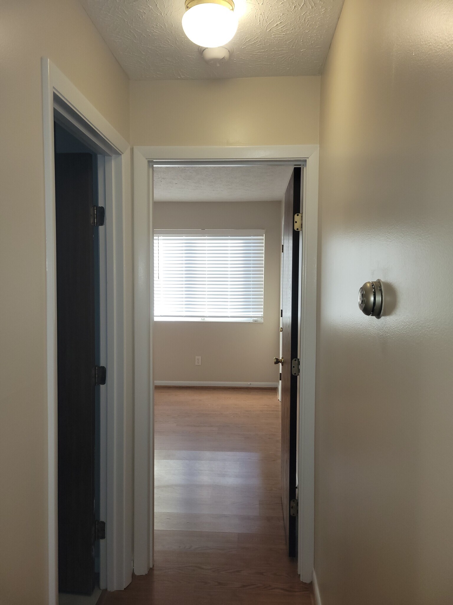 Guest room hall - 30 Creekwood Dr