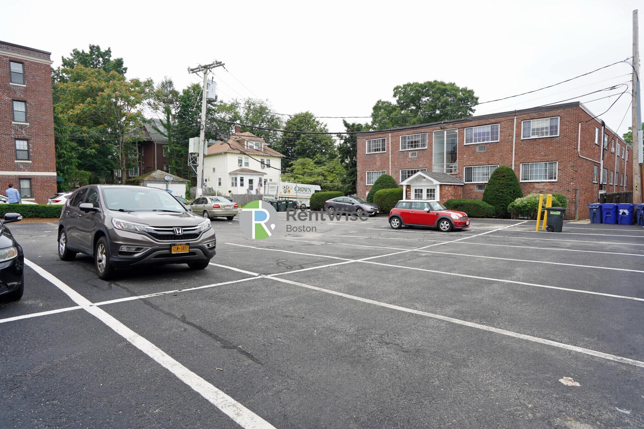 Building Photo - 11 Embassy Rd