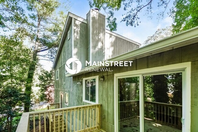 Building Photo - 3 Bedroom Pet-Friendly Home in Rex, GA with Main Street Renewal