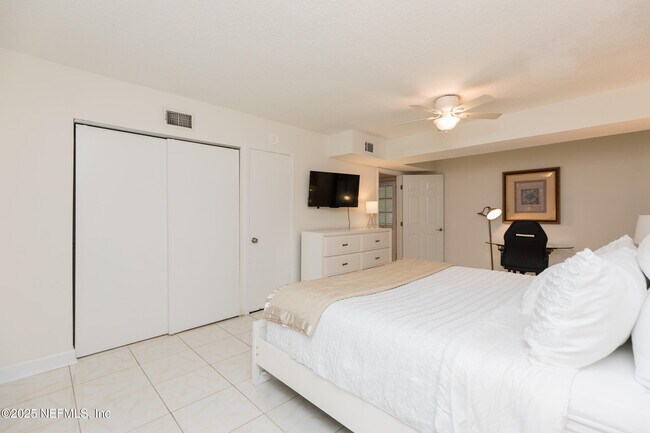 Building Photo - 4343 Ortega Farms Cir