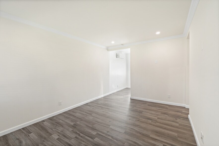 Building Photo - 1669 N Hollywood Way