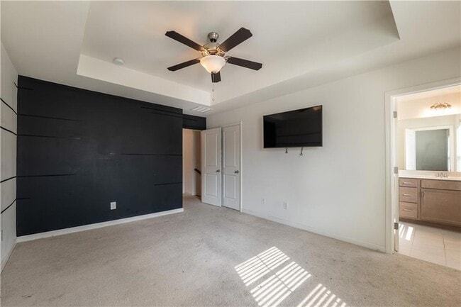 Building Photo - 915 Society Cir