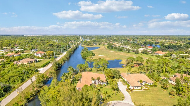 Building Photo - 11985 Carnegie Pl