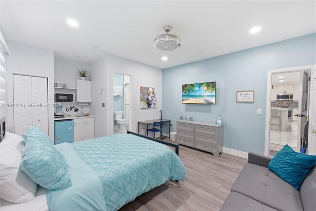 Building Photo - 12002 NW 27th Dr