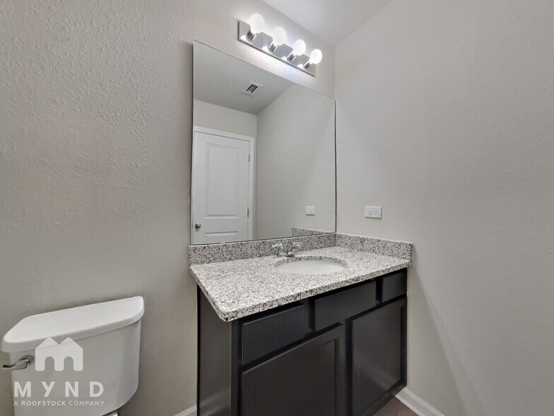 Building Photo - 12716 Camden Rd