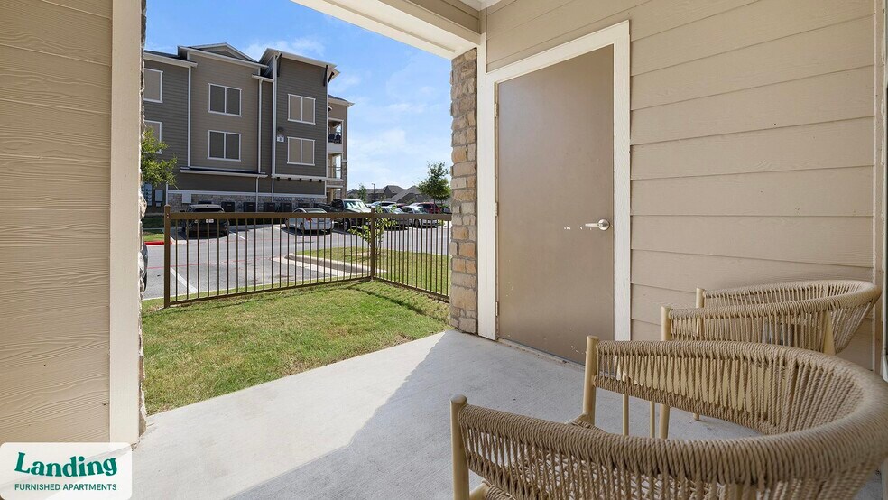 Building Photo - 2825 Main St