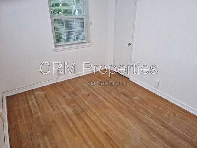 Building Photo - 2101 N Wheeling Ave