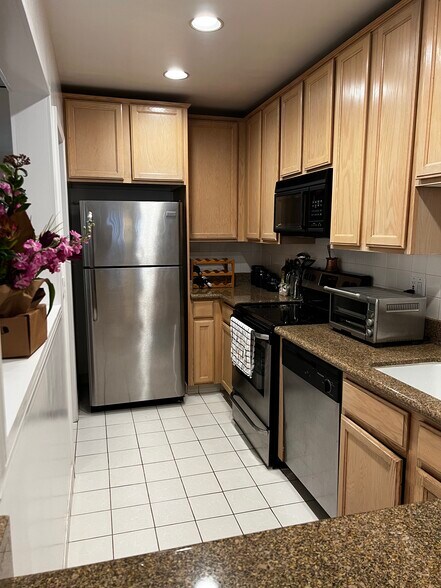 Kitchen - 901 10th St