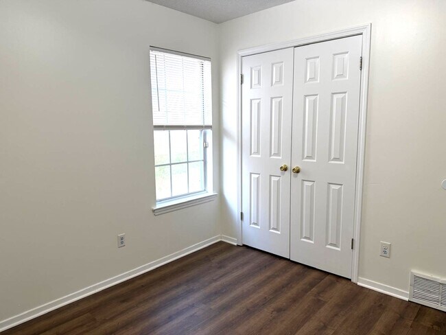 Building Photo - 4450 Cedar Creek Cove