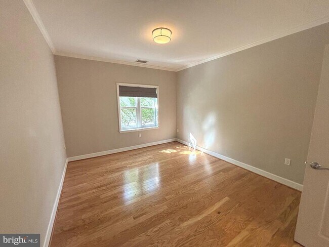 Building Photo - 401 13th St NE