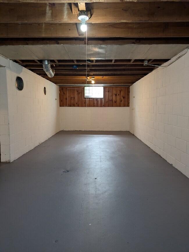 Building Photo - 20242 Ward Ave