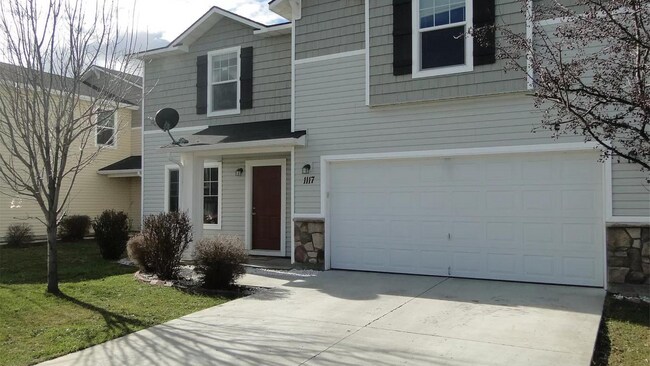 Building Photo - Discover Tranquil Living at Ariposa Park: 4BR, 2.5BA Home