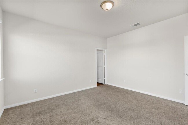 Building Photo - 1033 Ferryman Dr