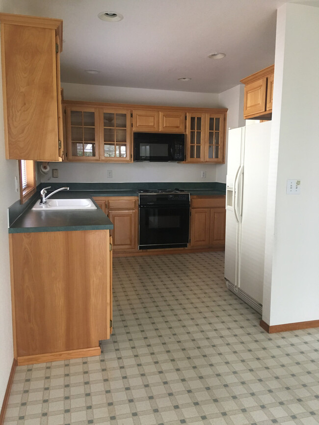 Building Photo - Fantastic Home In SW Corvallis with Landsc...