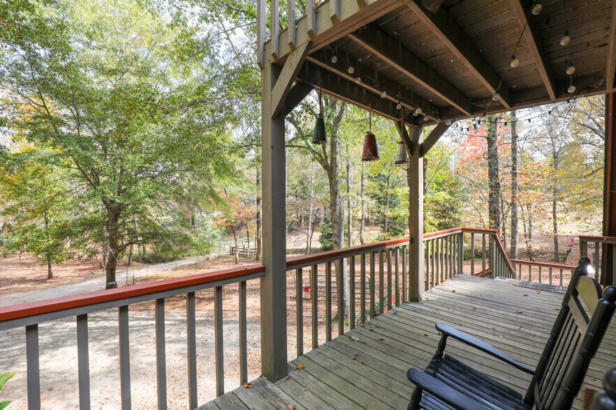 Building Photo - 5100 Ponderosa Farm Rd