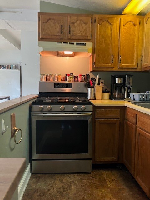 Kitchen View - 721 Ivy St