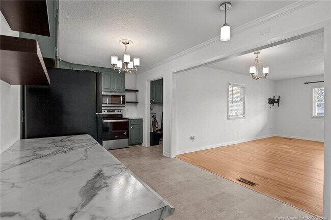 Building Photo - 5419 Laramie Ct