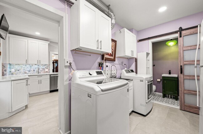 Building Photo - 3740 Manayunk Ave