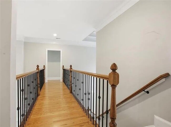 Building Photo - 845 Botanica Way