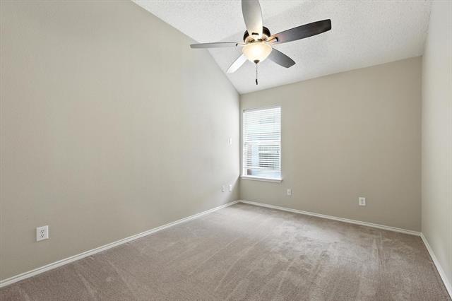 Building Photo - 2502 Blue Holly Dr
