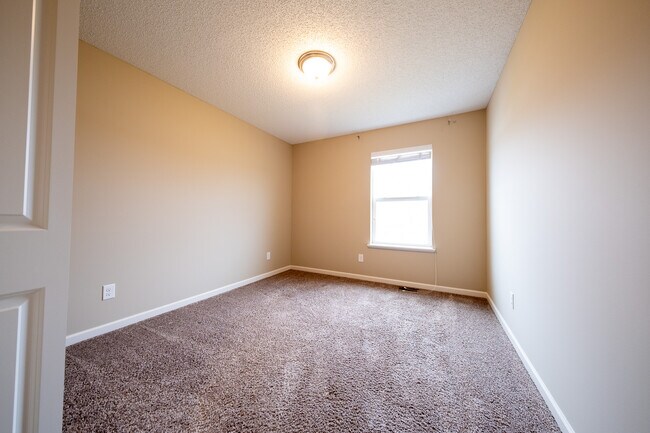 Building Photo - 15222 Emory Ave