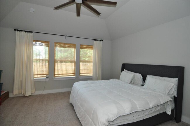 Building Photo - 120 Sail Wind Way