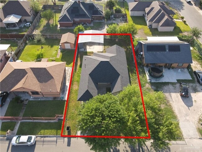 Building Photo - 21 Camelot Dr