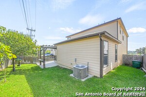 Building Photo - 2535 Villa Borghese