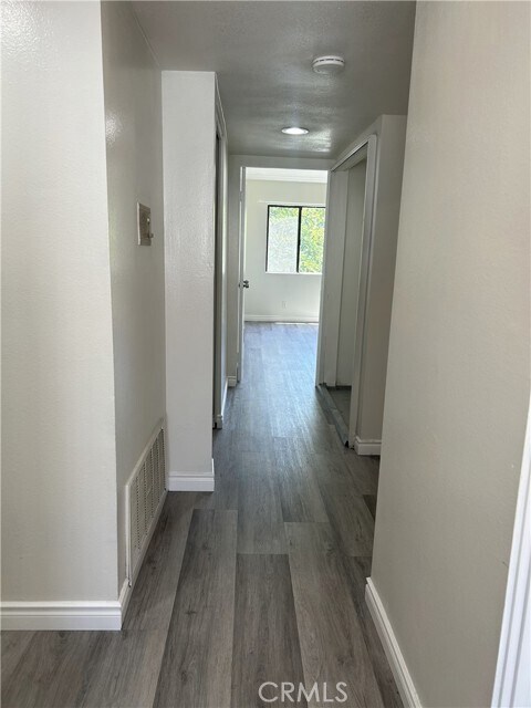 Building Photo - 400 S Garfield Ave