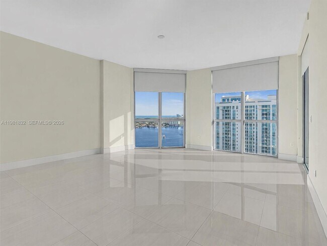 Building Photo - 17301 Biscayne Blvd