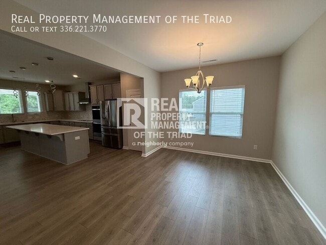 Building Photo - 2385 Dukes Hollow Ct