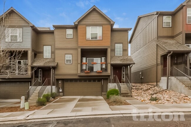 Building Photo - 4062 Star View